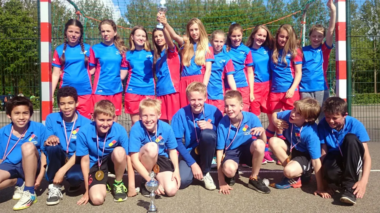 2015 05 20 schoolhandbal