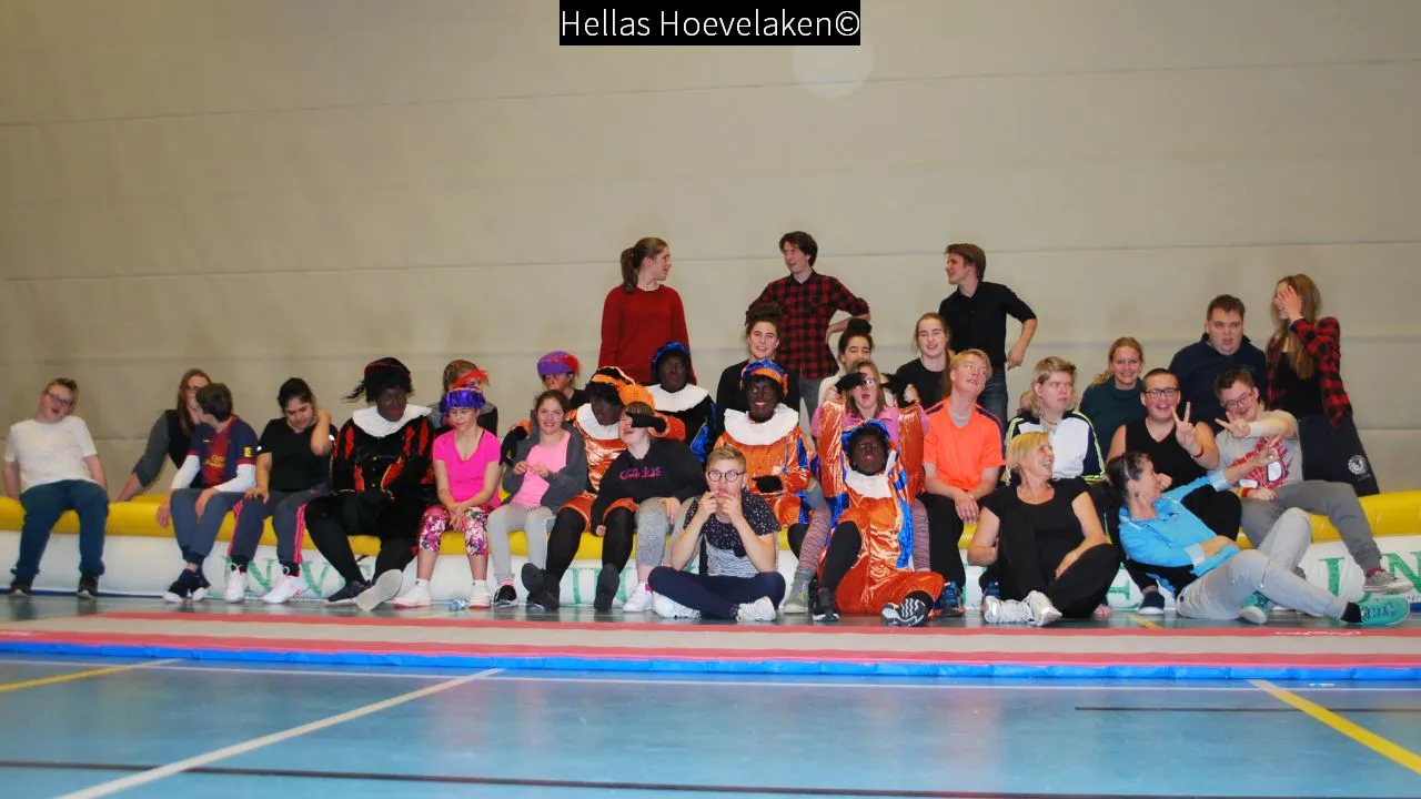 2017 12 03 sinterklaas gym 291117 056