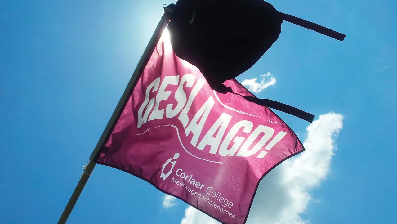 di314ycl7sfh395r04hbw2jd4 2014 06 13 corlaergeslaagd