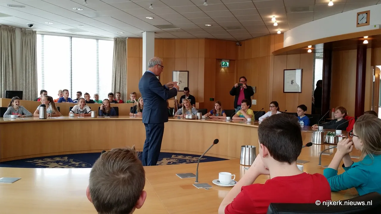 fe5h3z3akp7pwl9ime9584325 2014 04 04 monument holk 2