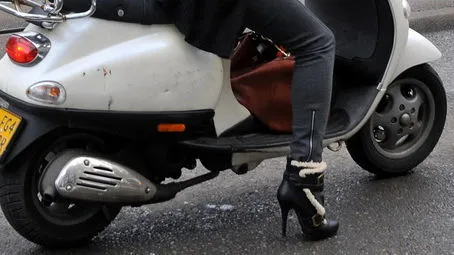 hire57e99bzysfo5arbuqzqh5 scootermeisjebrommerbromietsfacemepls cc by 2