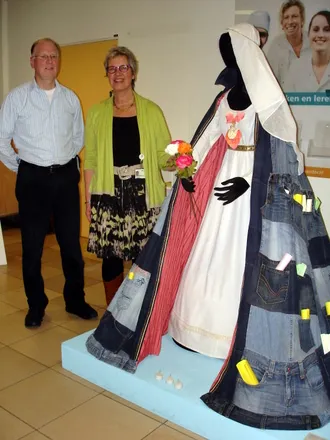 hknyaqv1dwbbo9v5xuutgxm43 103049