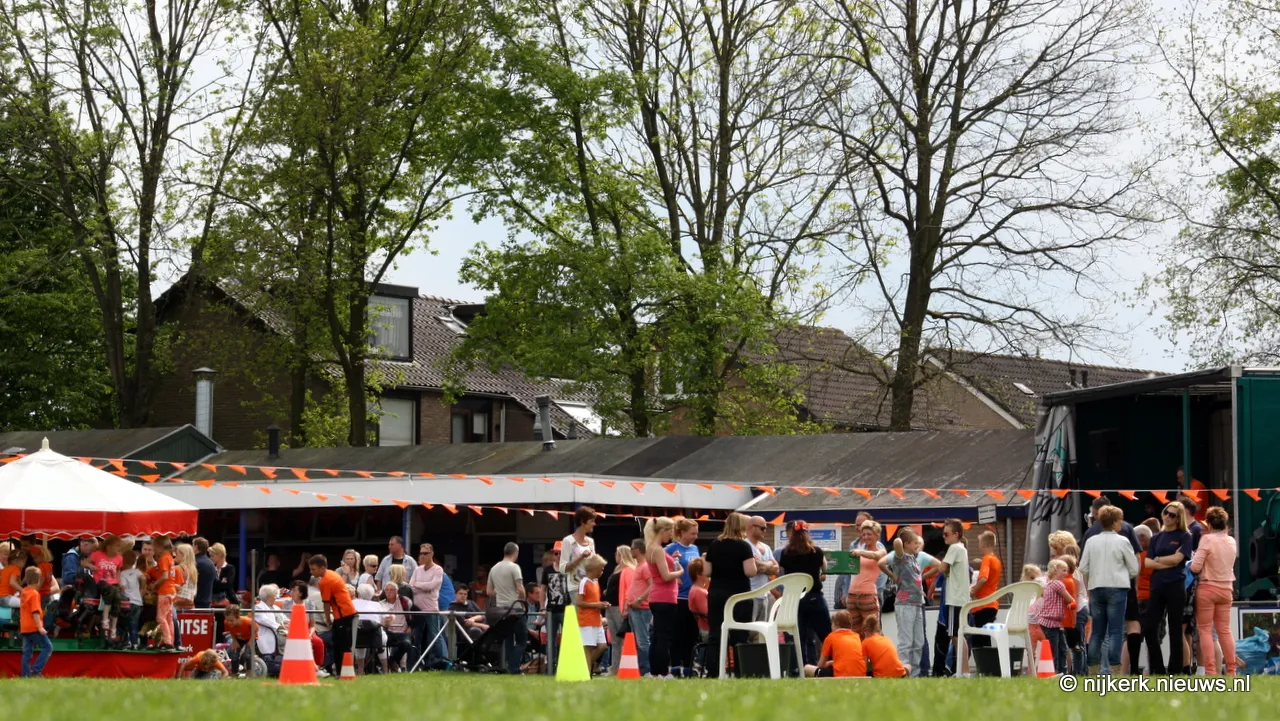 rivwf6oxg96v1rncaq705kk5j 2014 04 2koningsdagmiddag nijveen 008