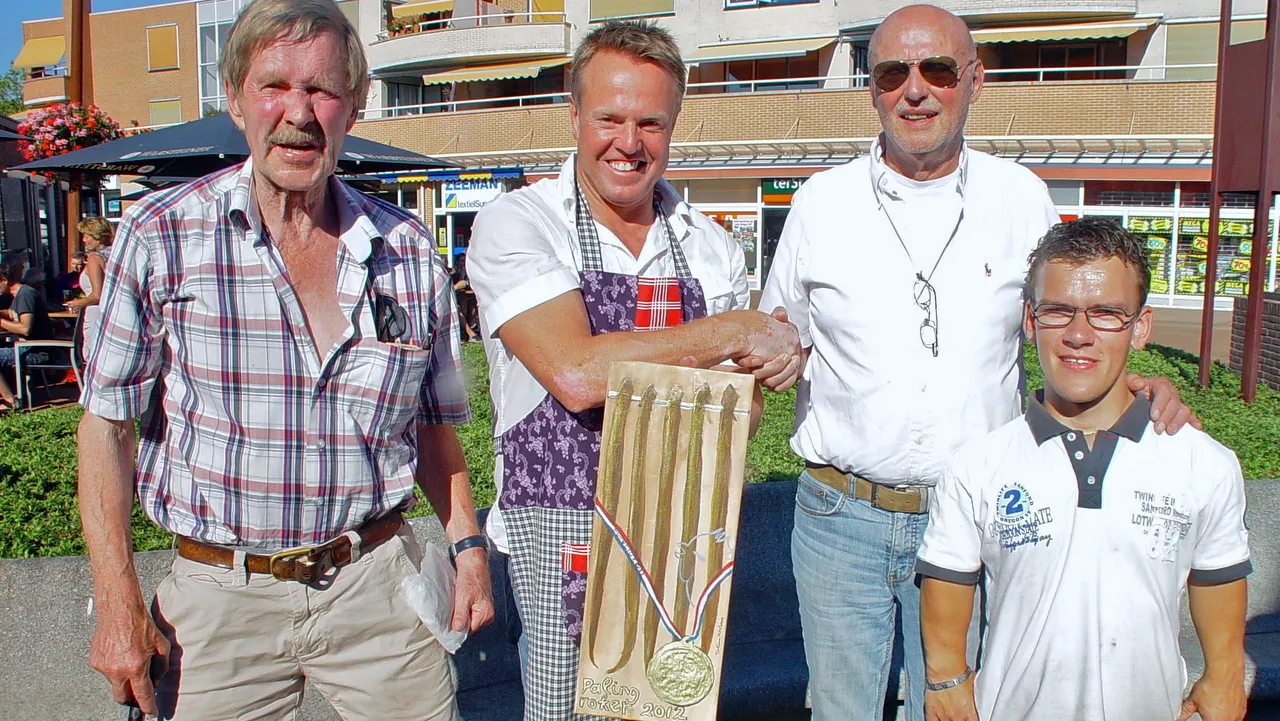 sdsm6258124cdij0fem1e9c9u 2013 07 18 winnaarspalingroken2012