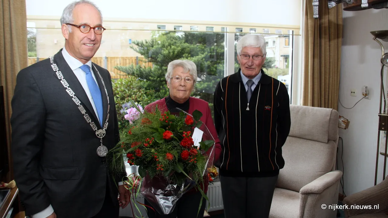 sw1xgbmluvz6msog4vyh47mhb 2013 11 04 echtpaar