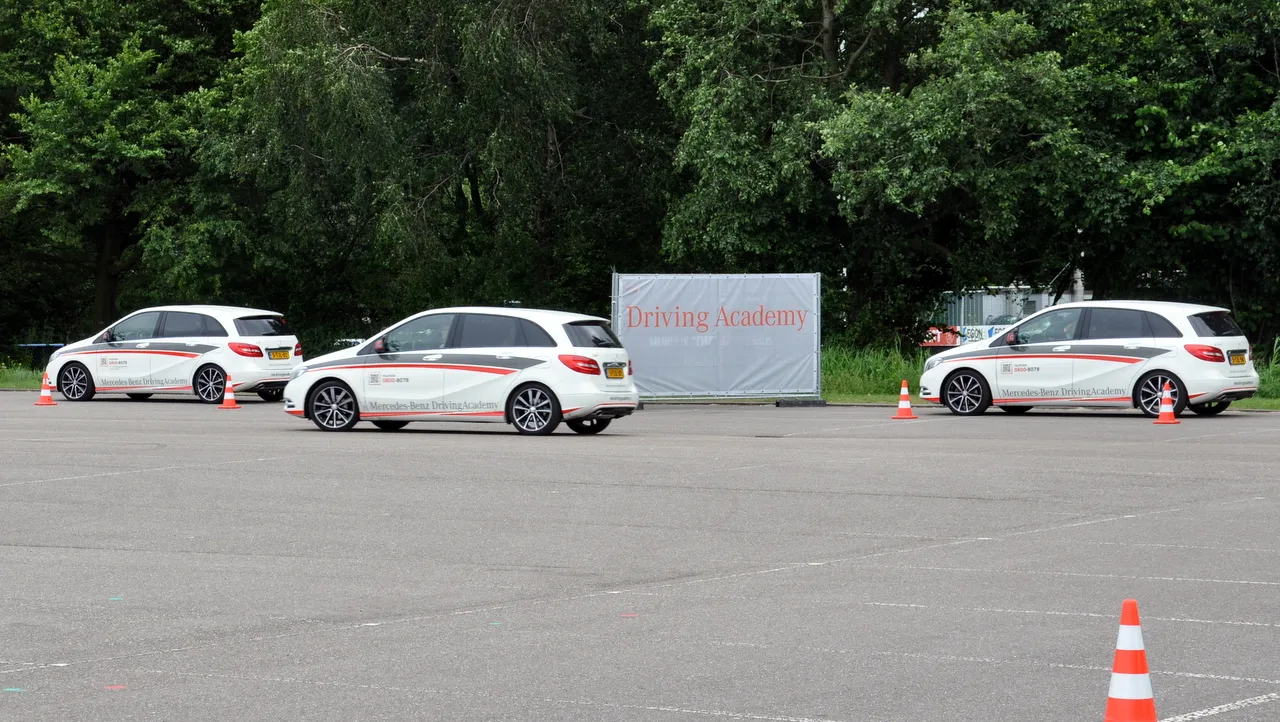 wc0rtrk066ierxg1thfxi8ojr 2014 06 21 accent autorijles 1