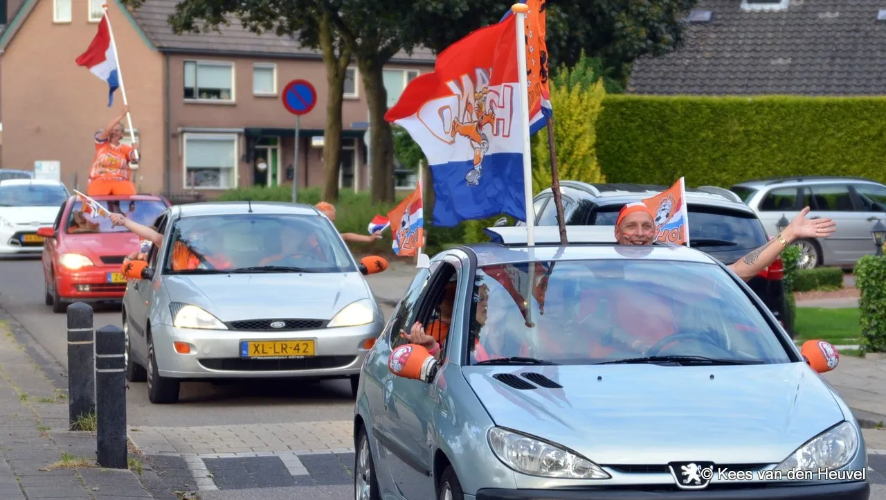 z1f6i2mu3y3f4zjljm2n1c8o8 2014 06 30 wk nederland mexico optocht