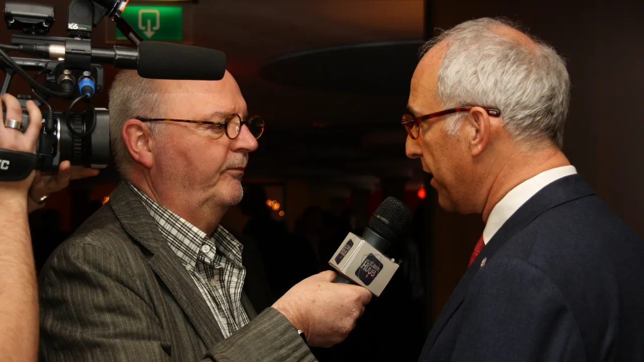 2013 04 08 start glazen huys
