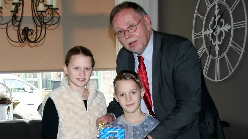 2015 01 23 geert horst bedankt niels en denise