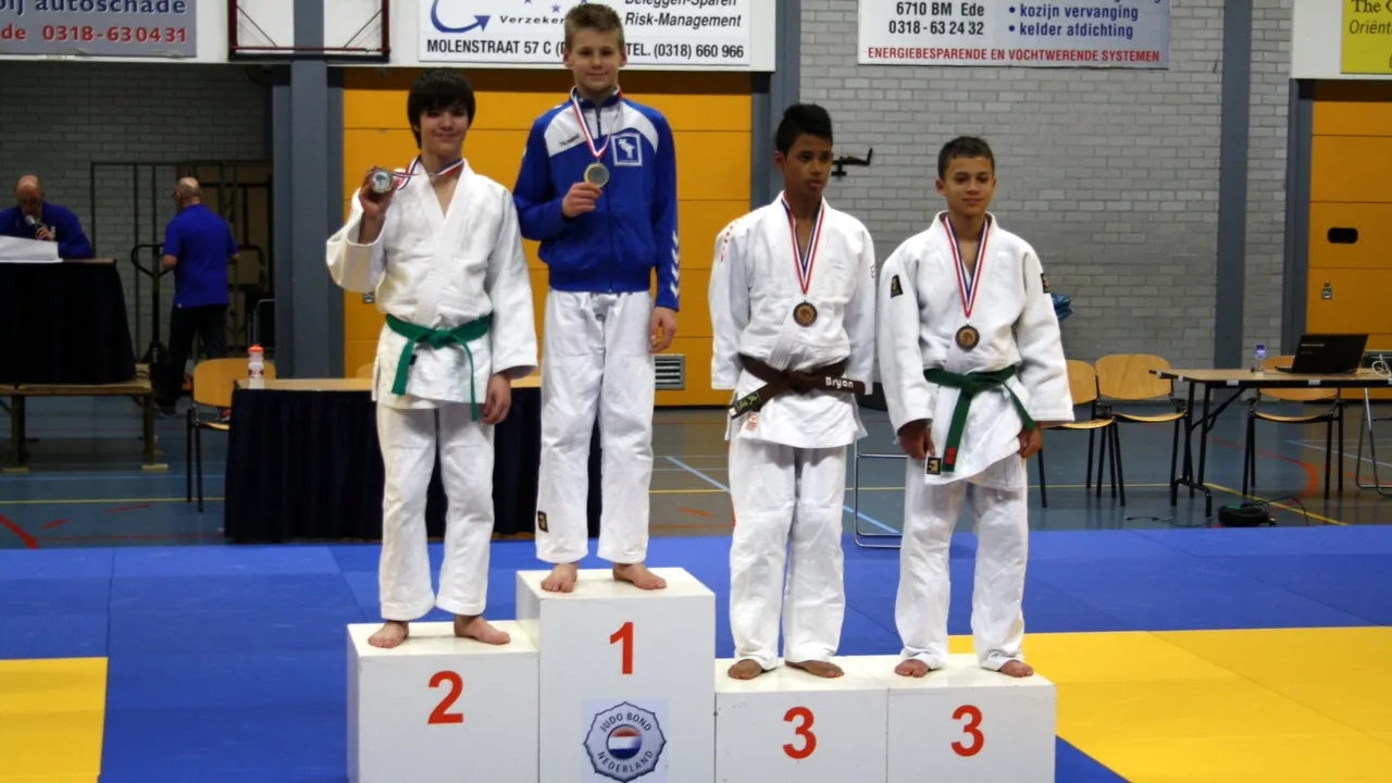 2015 03 01 tigo renes district kampioen