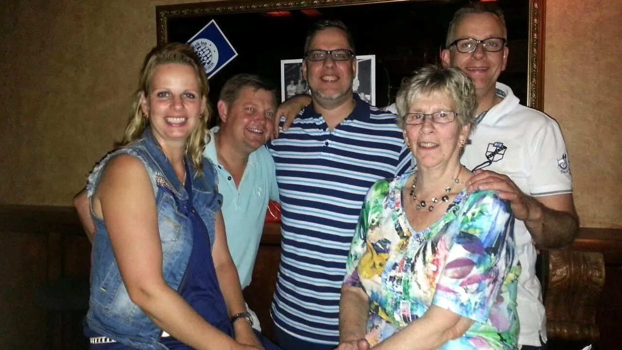 2015 04 07 walk inn bar reaunie