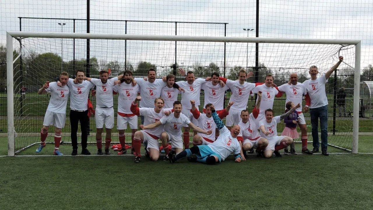 2015 04 25 hoevelaken 7 kampioen