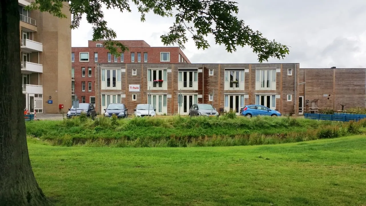 2015 056 21 units arkemheen