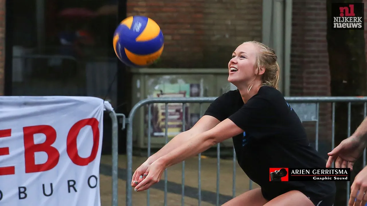 2015 08 17 zomerfeestweeek beachvolley 005