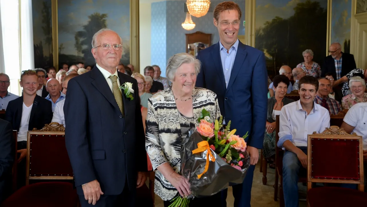 2015 08 31 van den pol 60 jaar getrouwd 31 8 b