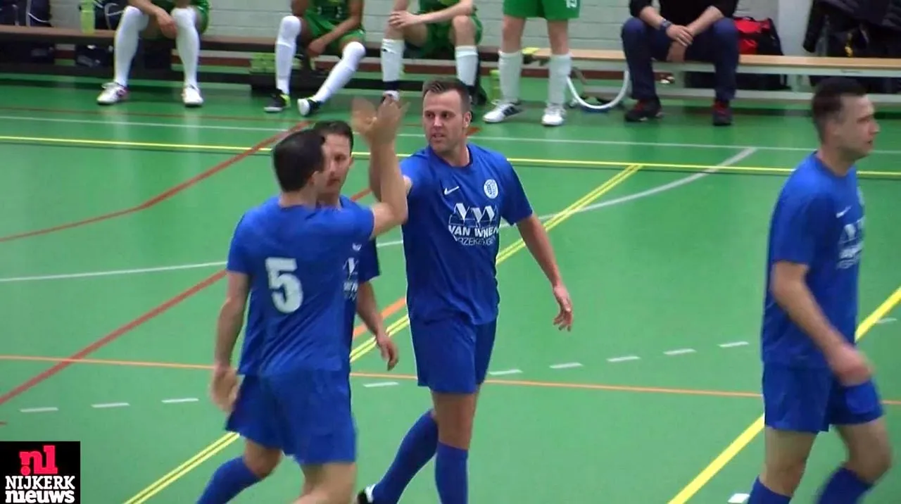 2016 04 22 walk inn boys