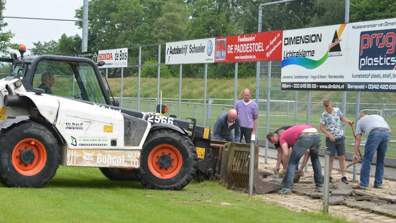 2016 06 11 klussenteam veensche boys 01