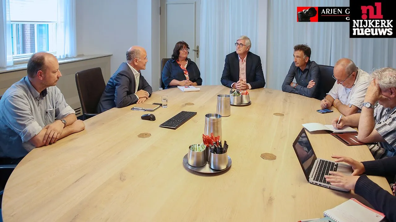 2016 08 22 platform binnenstad nijkerk 001