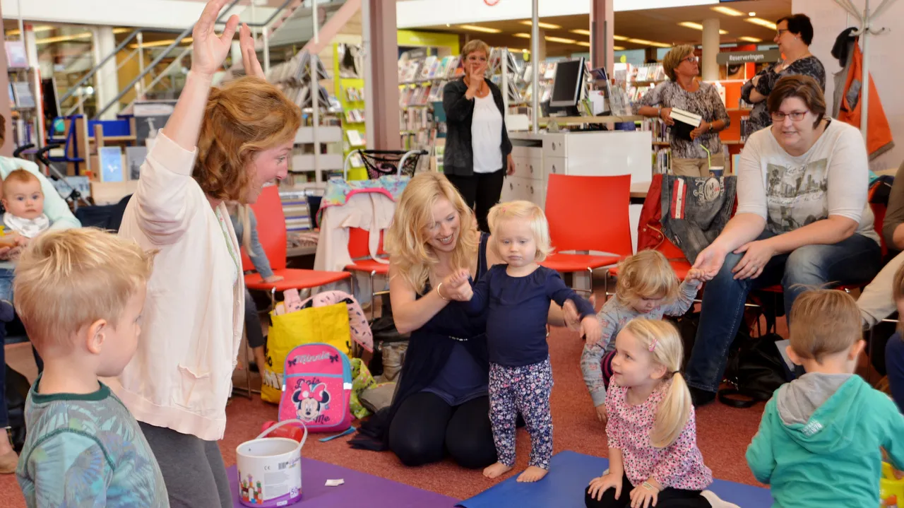 2016 10 03 wendy traa peuteryoga 3 9