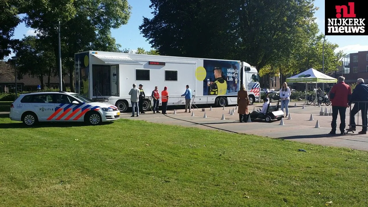 2016 10 05 mobiel media lab politie 08