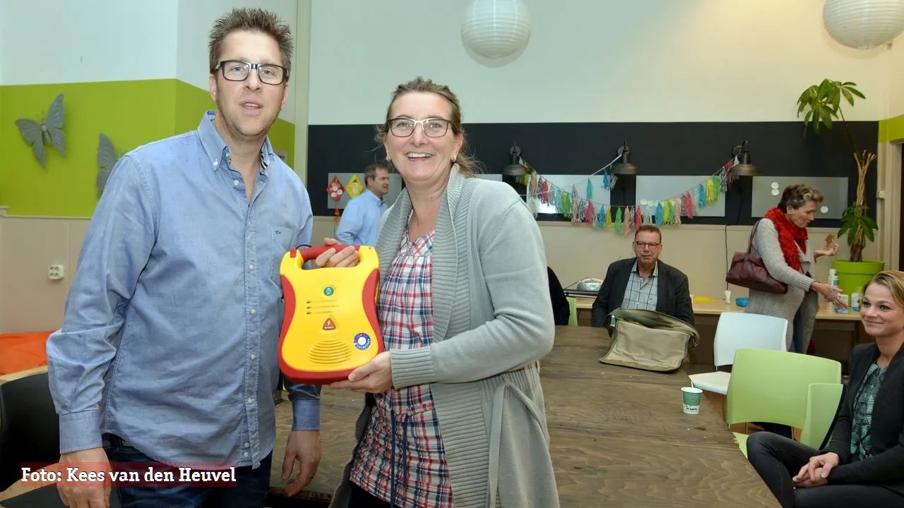 2016 11 11 appel driedorp aed 1