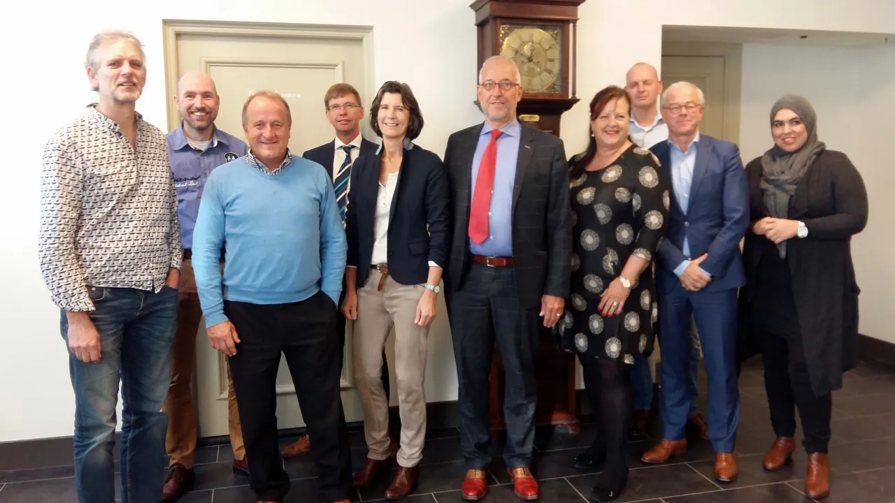 2016 11 17 na ondertekening regeling zonder meer gemeente nijkerk