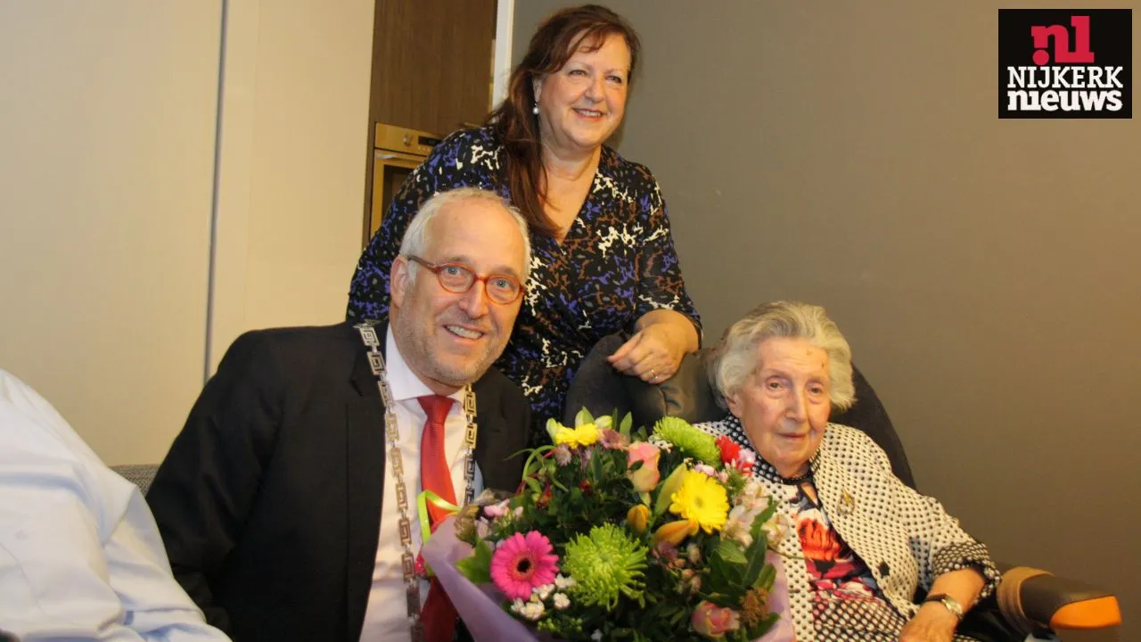 2016 12 21 van loozen 100 jaar 1
