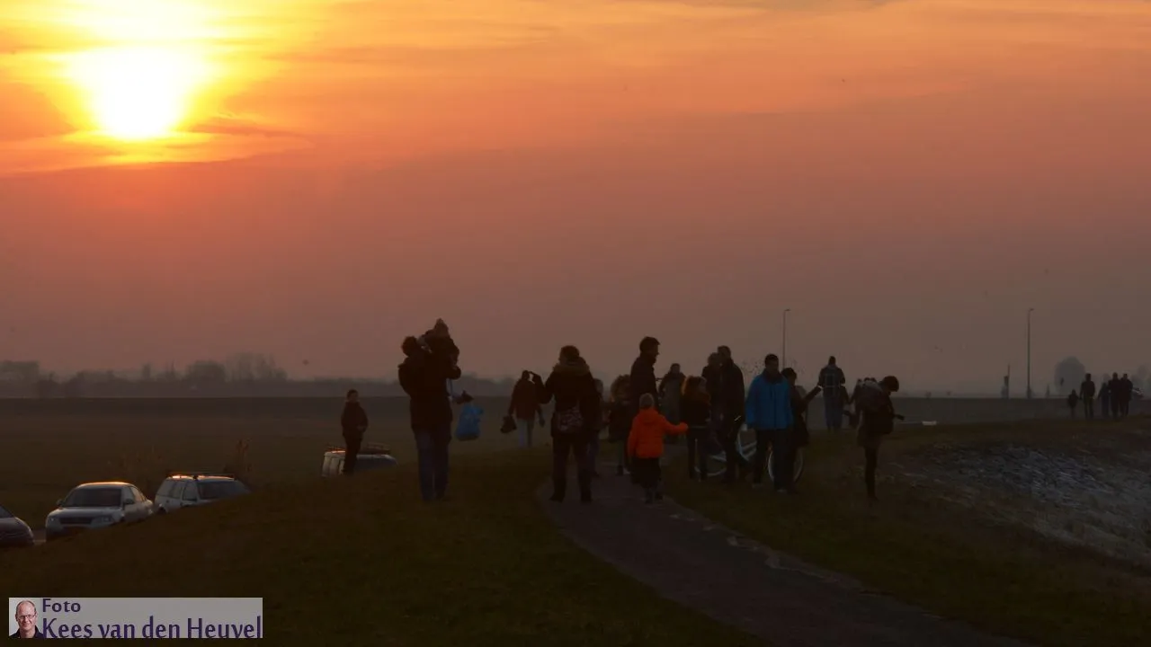 2017 01 22 schaatsplezier nijkerk 21 1 ondergaande zon