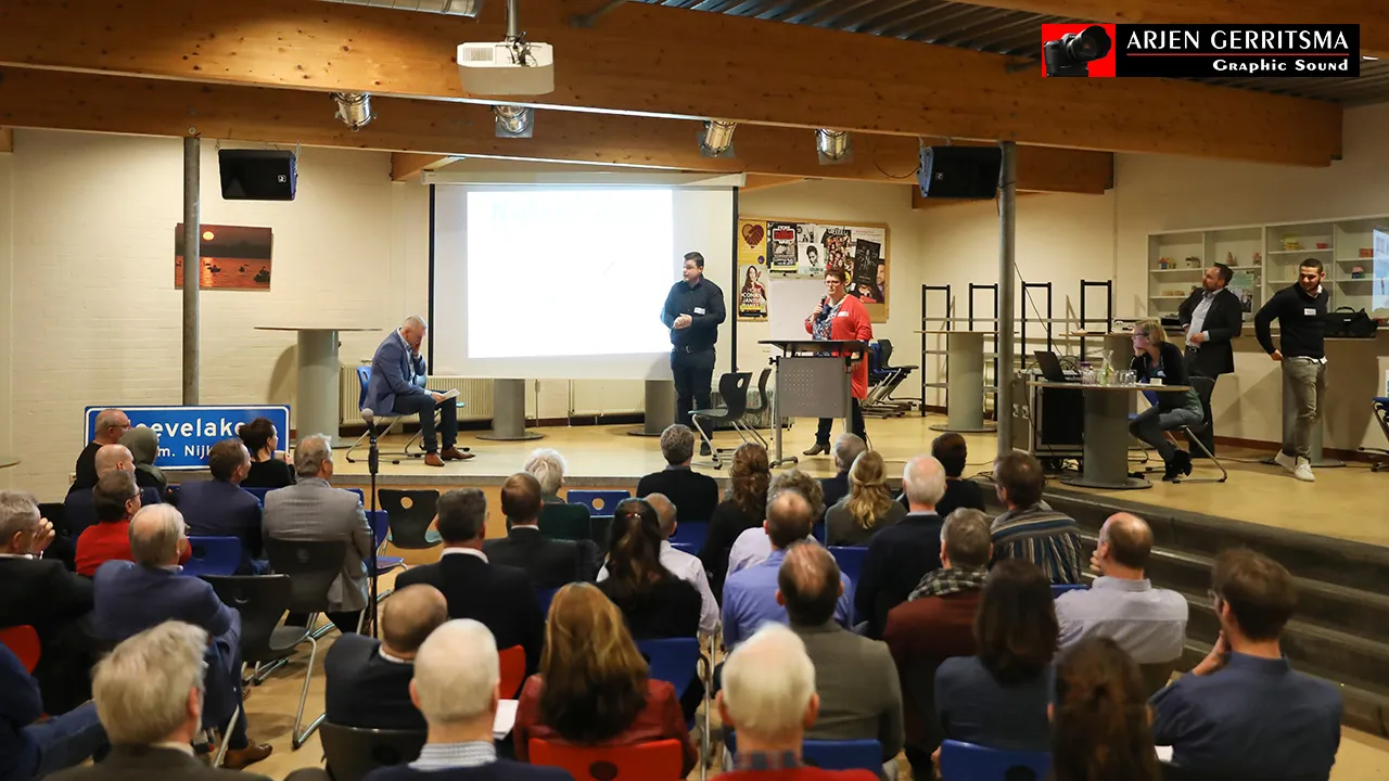 2017 03 06 samen aan zet dialloggroep 04