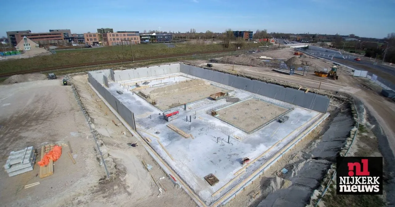 2017 03 25 vloer zwembad