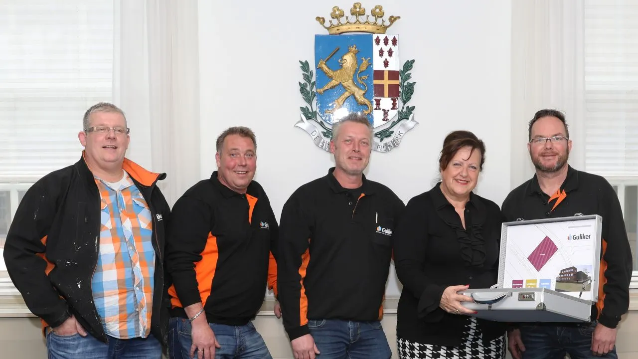 2017 04 07 ondertekening guliker