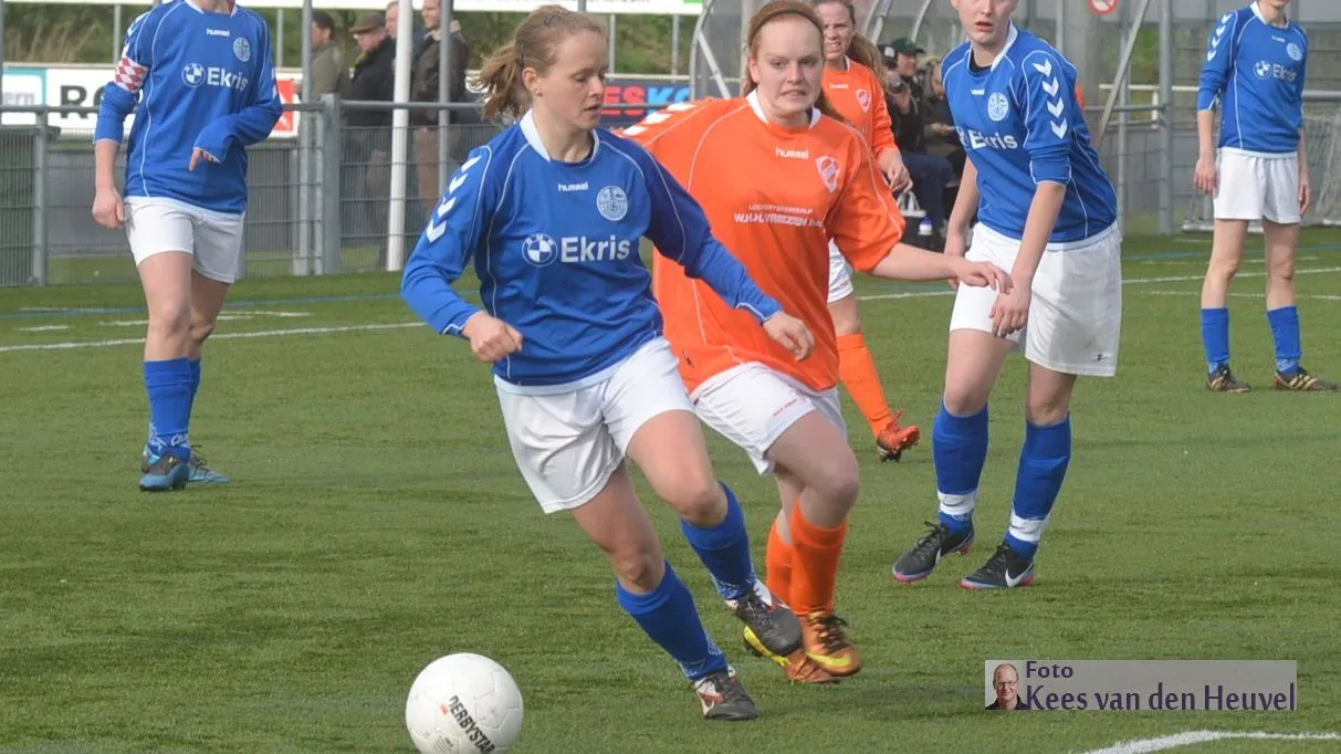 2017 05 16 veensche boys dames zelos1