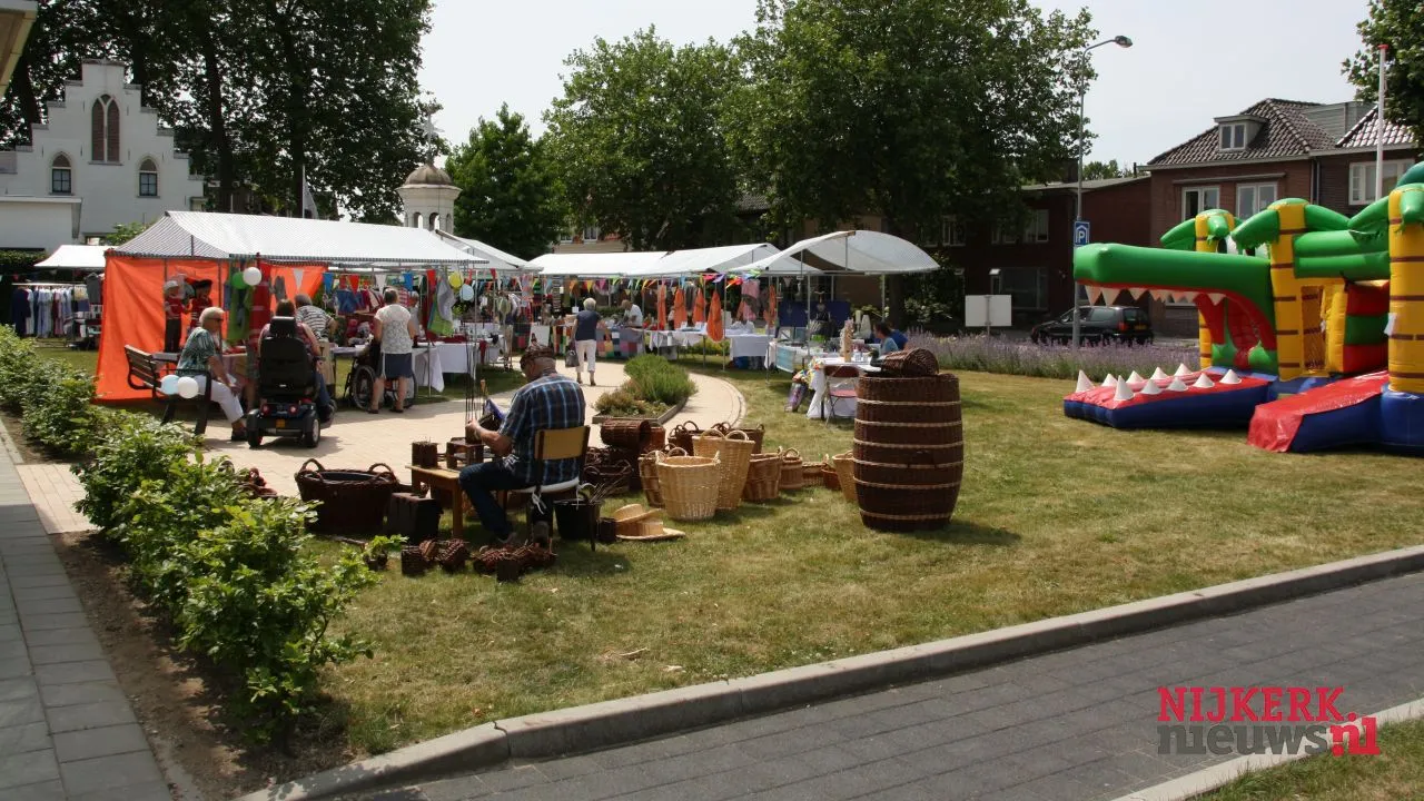 2017 06 21 zomermarktt arkemheen 1