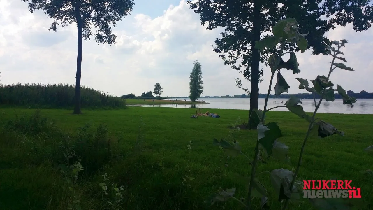 2017 08 14 nijkerk aan zee strandhuys strand 3