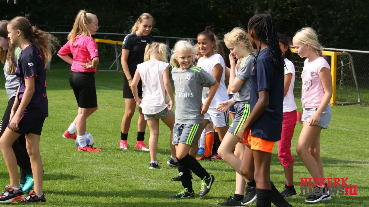 2017 08 23 meidenvoetbal sparta 003