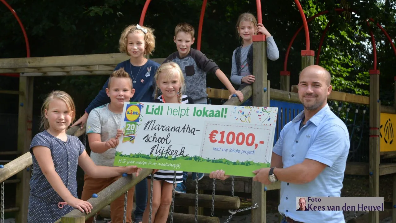 2017 09 07 waterplein maranathaschool cheque