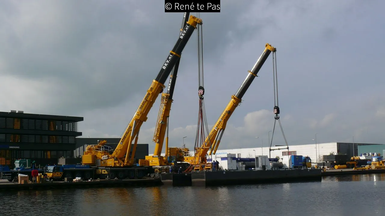 2017 10 26 damen dredging het demonteren en verzend klaar maken voor over het water en de weg 26 10 2017 r te pas 10