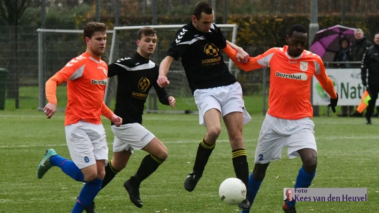 2017 11 25 veensche boys horst 25 11 menno danny