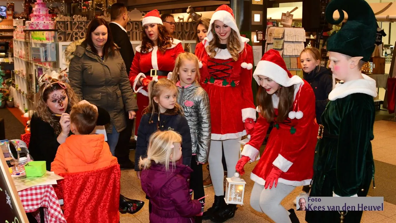 2017 12 16 kerstmarkt paasbos 15 13 kerstman