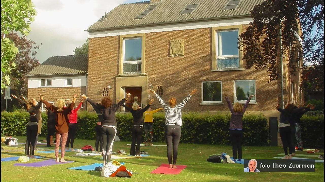 2018 06 22 yogahlkn1