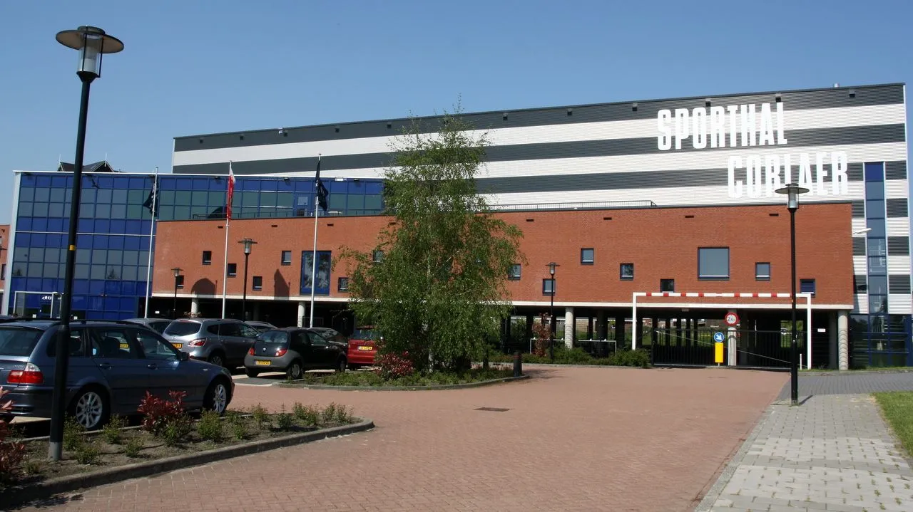 2018 11 21 sport sporthal corlaer