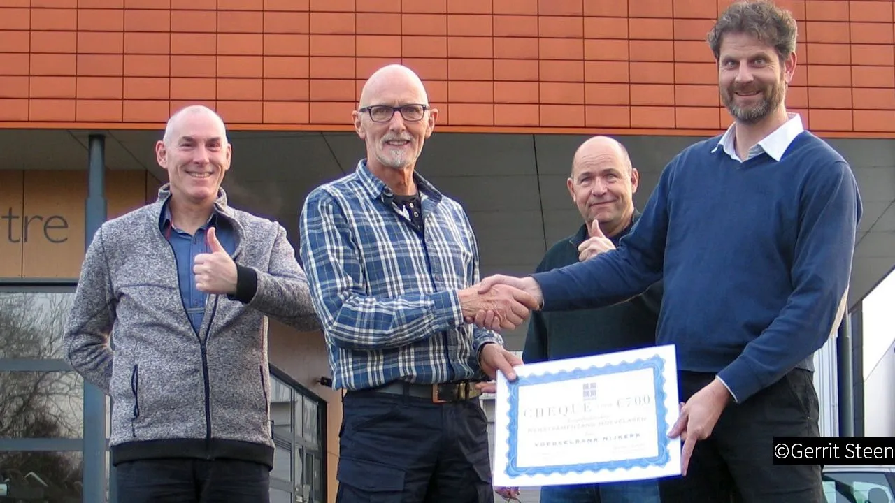 2019 01 19 kerstsamenzang cheque voedselbank 2019 a