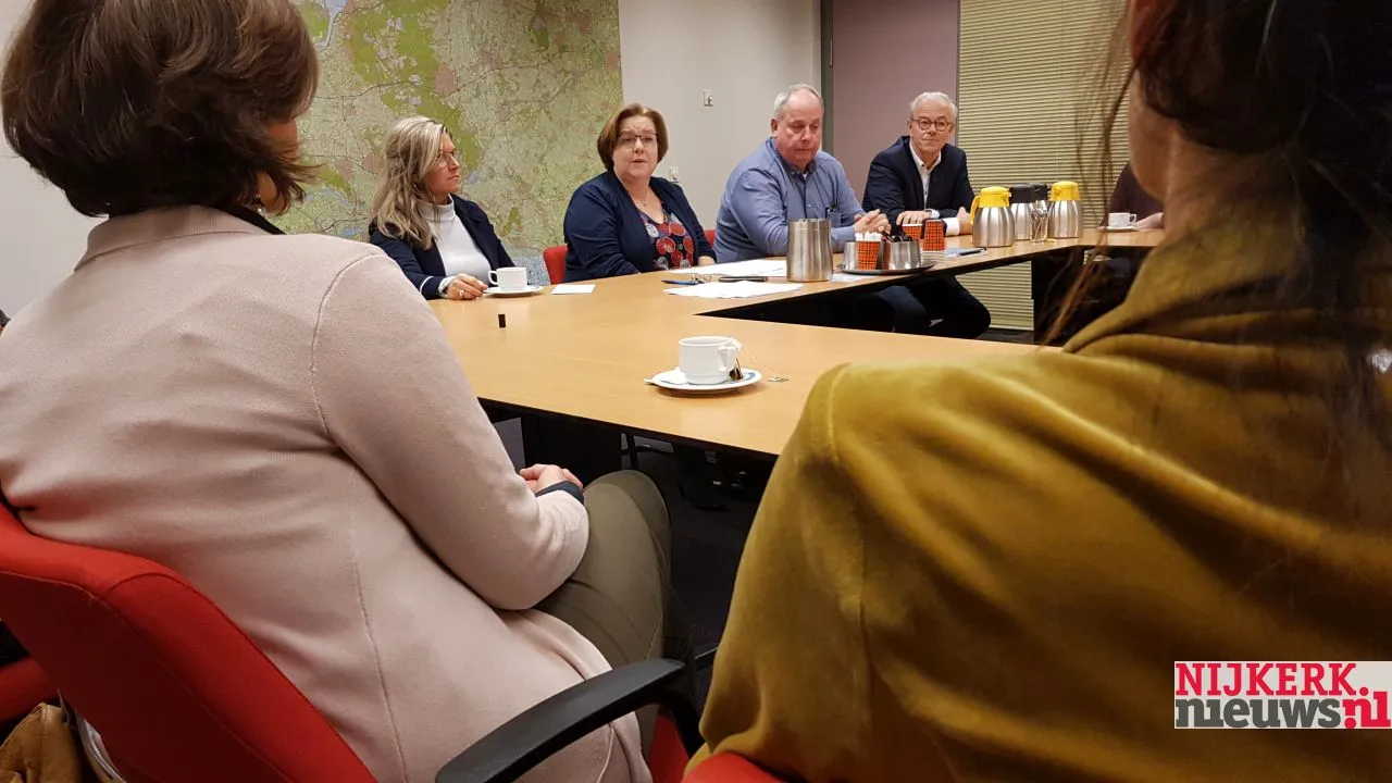 2019 02 14 gast aan tafel raad 3