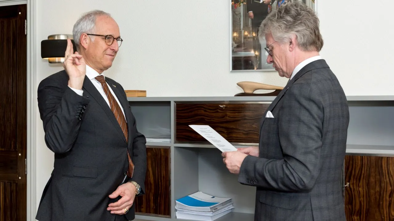 2019 03 18 afleggen eed door burgemeester renkema