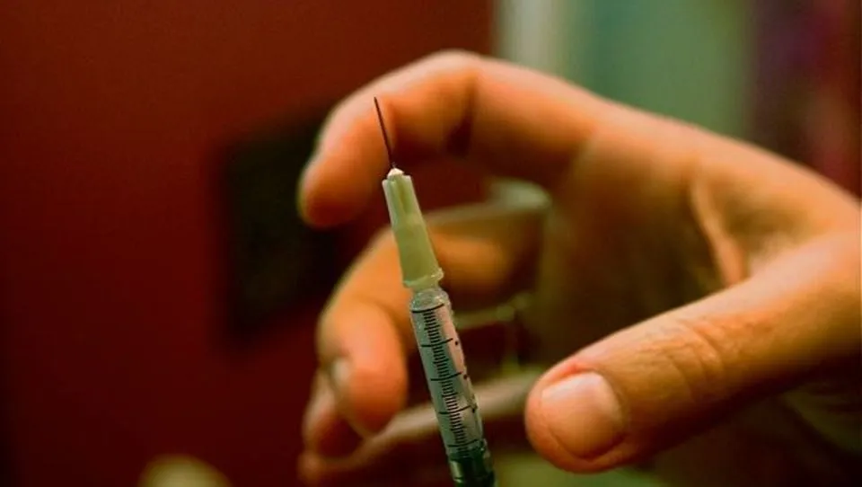 2019 05 14 spuiten injectienaald dokter arts ziekenhuis patint stevendepolo cc by 20