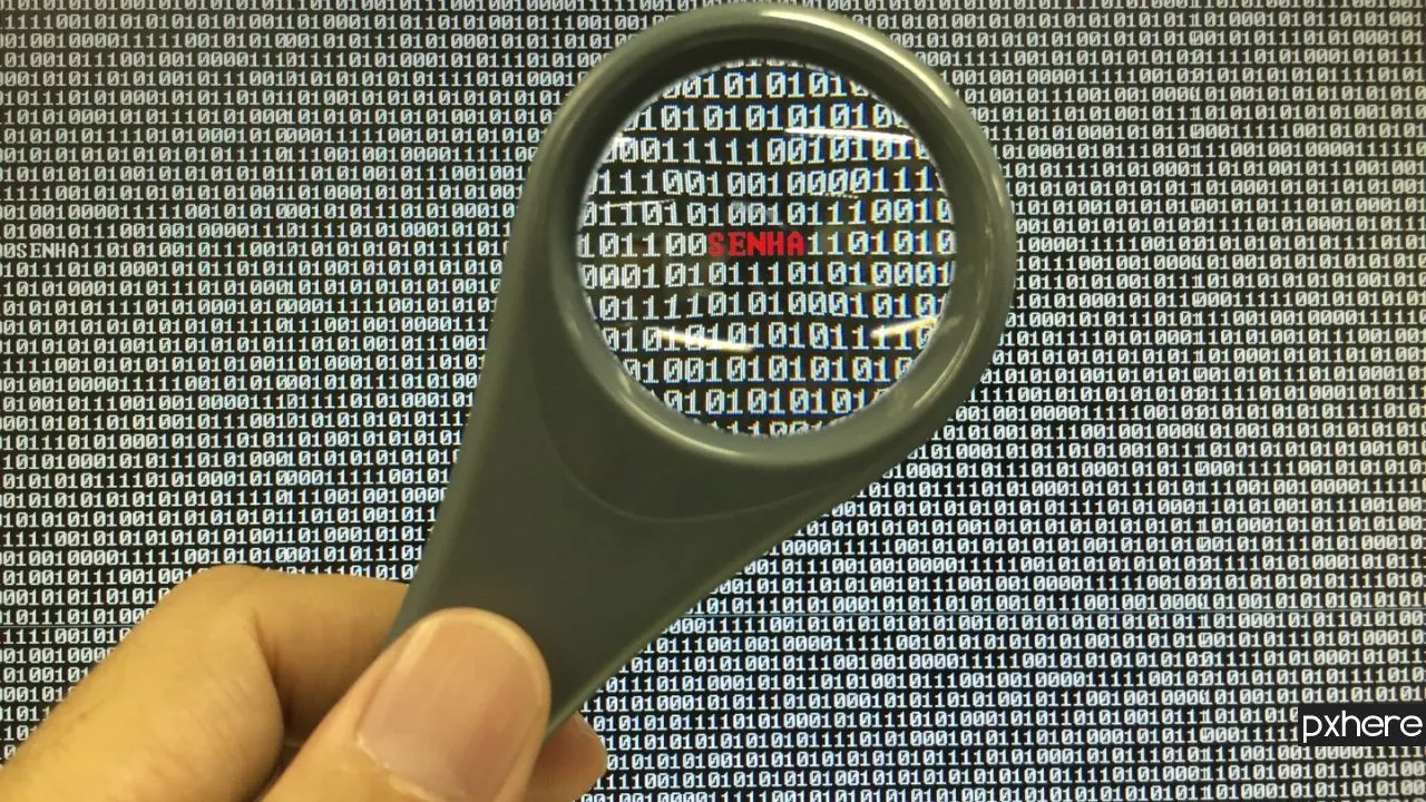 2019 06 13 algoritme computer hand screen internet finger lens 744125 pxherecom