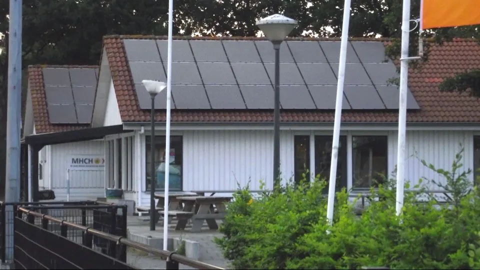 2019 06 14 hockeyclub hoevelaken zonnepanelen 1