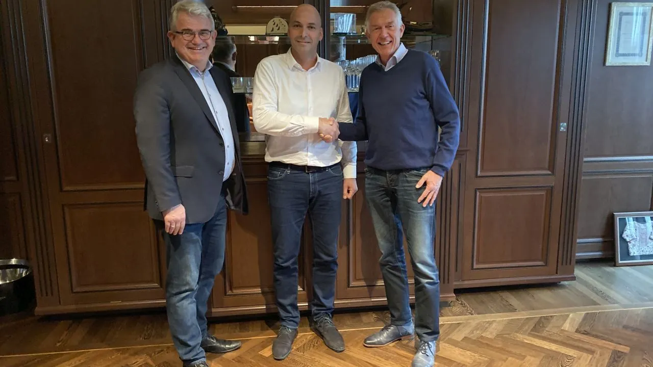 2019 12 16 ondertekening heinen en hopman