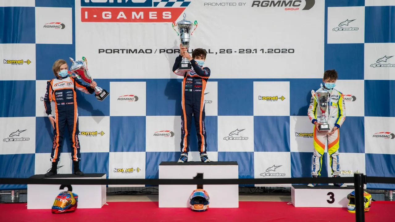 2020 12 02 podium sacha van t pad bosch links op p2