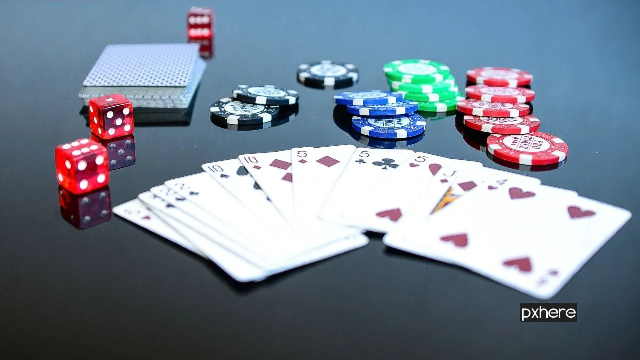 2021 02 03 poker road game play recreation heart symbol 556878 pxhere